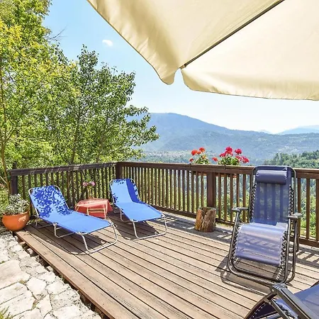 Lovely In With Kitchen Holiday home
