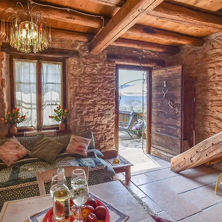 Lovely In With Kitchen Holiday home Lamon
